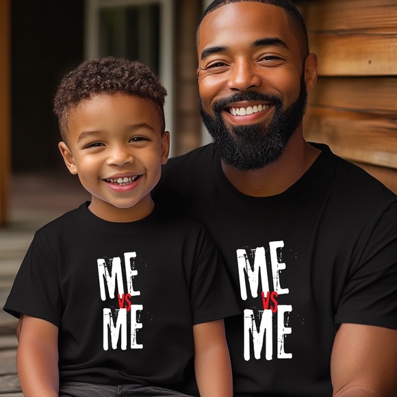 'Me vs Me' T-Shirt - Picture 1 of 7